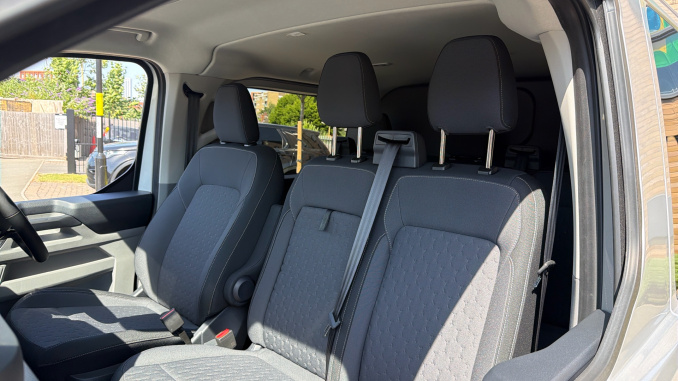 Ford Transit Custom 320 L2 Diesel Fwd 2.0 EcoBlue 136ps H1 Double Cab Van Limited Auto - Image 31